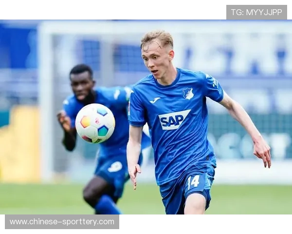 霍芬海姆攻势足球稳定性问题暴露，客场防守漏洞成隐患