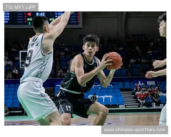 福建新科状元杨曦皓16分邹阳21分，外援特莱斯24+6+7主导胜局